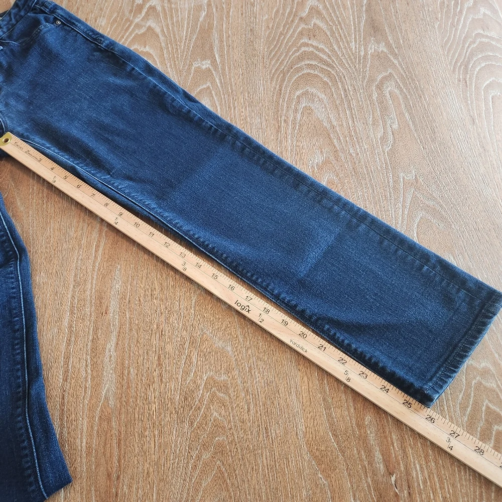 GAP‎ 1969 Real Straight Leg Jeans Dark Wash Size 27